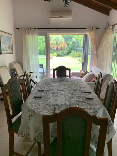 Quinta Quinta En Venta - 4 Dormitorios 3 Baños - 13.500mts2 - Esteban Echeverria