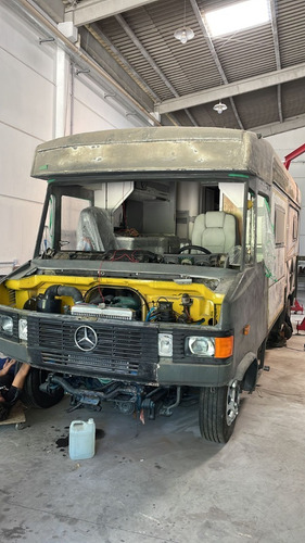 Imagem 11 de 15 de Motorhome Venturacar (semi Pronto)