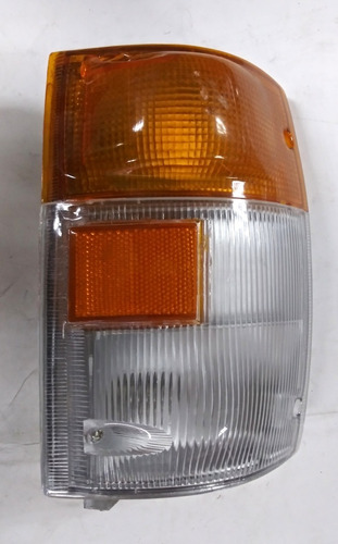 Luz De Cruce Isuzu Derecha Npr Encava (1518r)