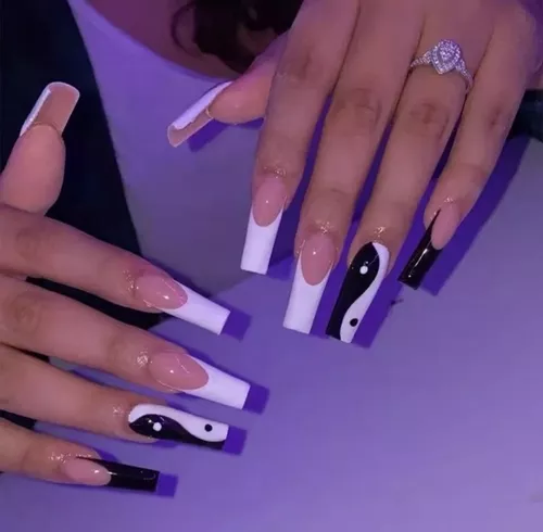 Kit Com 24 Unhas Postiças Yin Yang, Art Nail