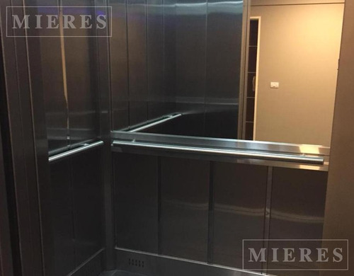 Imagen 4 de 20 de Muy Linda Oficina En Venta En Primer Piso En Agora Iii