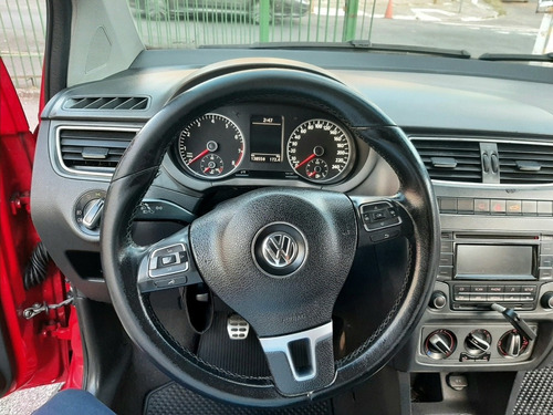 Imagem 6 de 15 de Volkswagen Crossfox 2014 1.6 Vht Total Flex 5p
