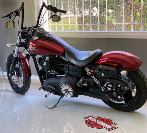 Moto Harley Davidson Dyna Street Bob