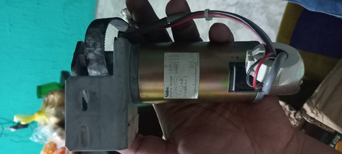 Original Mimaki Jv3 / Jv22 Y Motor M005144 (Usado)
