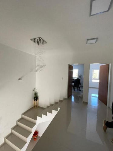 Imagen 10 de 18 de Greenville 2 - Duplex A Estrenar - 3 Dorm Y 3 Baños !!