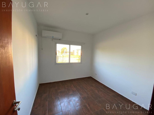 Imagen 6 de 11 de Venta - Casa En La Cañada De Pilar Bayugar Negocios Inmobiliarios