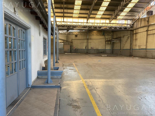 Imagen 7 de 12 de Venta - Importante Local Sobre Av. B.mitre Al 200 - Bayugar Negocios Inmobiliarios