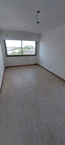 Venta- Departamento 2 Amb A Estrenar Con Balcon En Edificio » Urquiza» Con Parrilla En Terraza, Solarium Y Quincho Completo Ubicado En Calle Constitucion 2601 Esquina Av. General De Urquiza Caseros