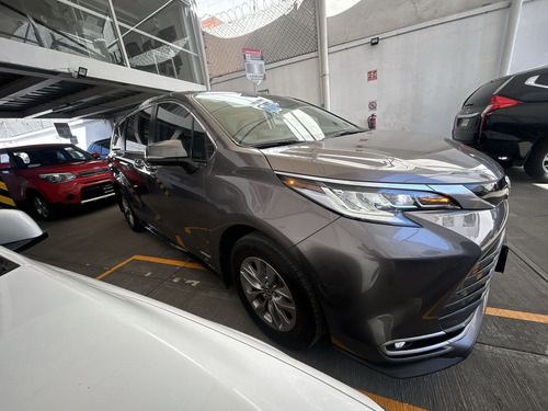 Toyota Sienna 3.5 Limited At