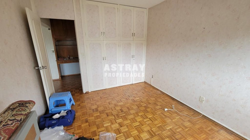 Imagen 15 de 17 de Apartamento En Venta De 3 Dormitorios En Pocitos (ref: Ast-2919)