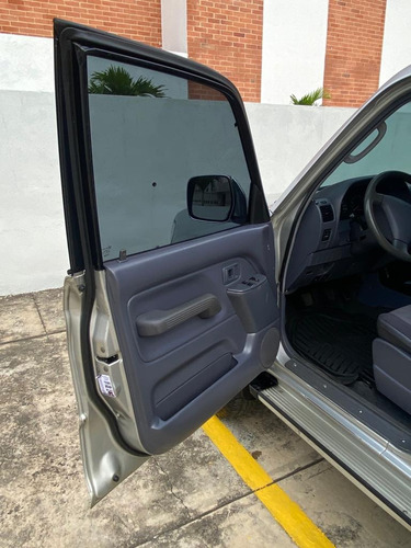 Imagen 10 de 15 de Toyota Meru