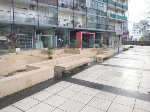 Imagen 1 de 17 de Departamento 4 Ambientes, 3 Dormitorios, Balcón. Edificio Con Jardines, Seguridad.