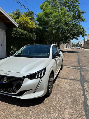 Peugeot 208 1.6 Feline Tiptronic