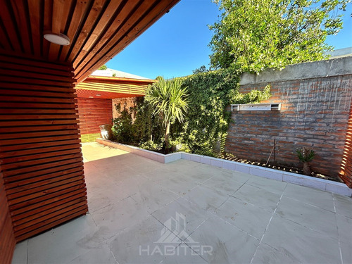 Casa En Venta De 3 Dorm. En Curicó