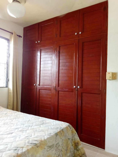 Gazcue, Alquilo Habitación Amueblada, Unibe, Clínica Abreu