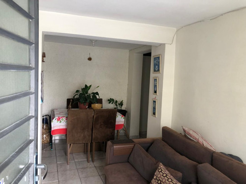 Oportunidade! 2 Casas Com 2 Dormitórios Cada Em Terreno Amplo De 355m² Ideal Para Moradia Ou Renda!