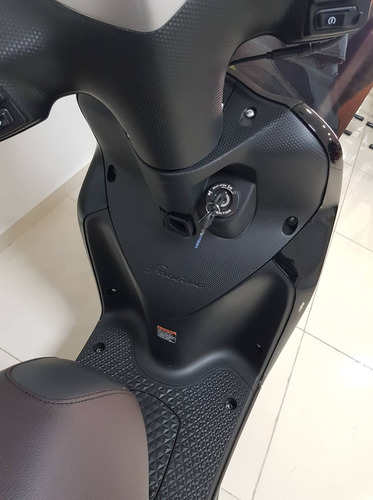Imagen 11 de 18 de Yamaha Fascino 125cc Scooter En Stock