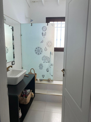 Venta Casa 4 Amb Cochera, Parque Y Piscina Quilmes