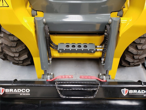 Imagen 10 de 10 de Minicargador Sw16 Wacker Neuson Con Motor Kohler De 55cv