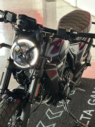 Ducati Scrambler Night Shift - Con Gtia