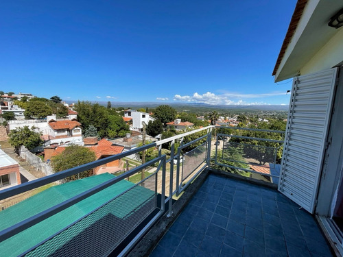 Imagen 8 de 14 de Casa En Venta En Barrio Malvinas
