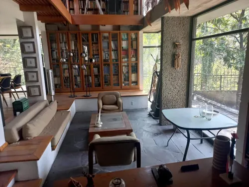 Casa En Venta En Colonia Huixquilucan De Degollado Centro, Huixquilucan, Estado De México