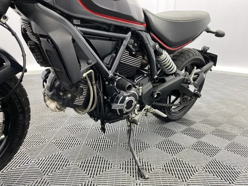 Ducati Scrambler 800 Dark