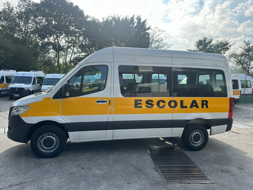 Mercedes-Benz Sprinter Van 417