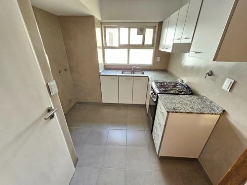 Av Libertador 600 Dpto 2 Ambientes Reciclado A Nuevo, Balcon