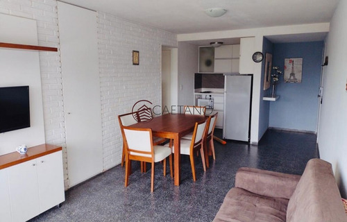 Oportunidad En Venta - Apartamento De Dos Dormitorios Playa Mansa- Ref: 2555
