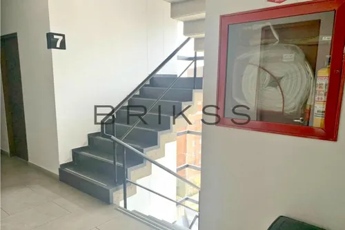 Oficina En Venta En Los Cedros-usaquén. Cod V2204