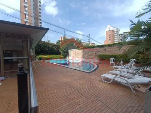 Apartamento En Arriendo En Medellín - El Poblado Cod 68552
