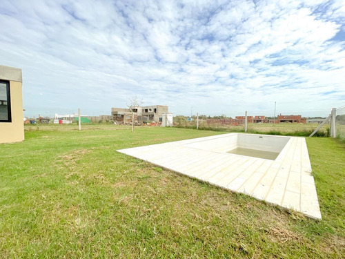 Imagen 9 de 18 de Casa 2 Dorm. - Don Mateo - Funes .