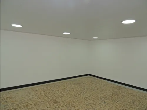 Vendo Local Comercial Chapinero Ed. Seguros Bolívar
