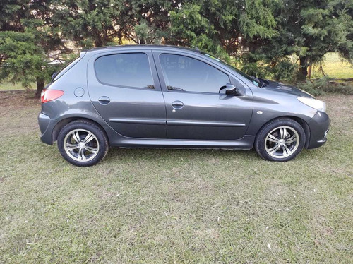 Peugeot 207 1.9 Sedan Xrd 2010