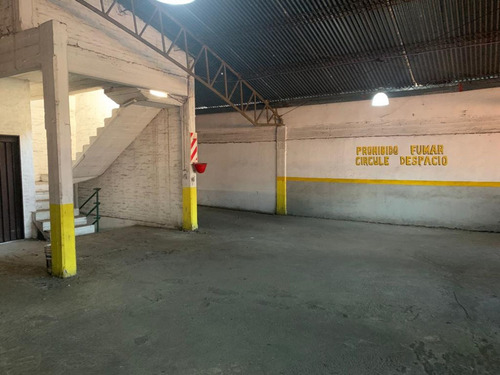 Imagen 4 de 11 de Venta Cochera-garage Cubierta Fija En Lanus Oeste