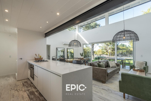 Casa En Venta En Ecuestre
