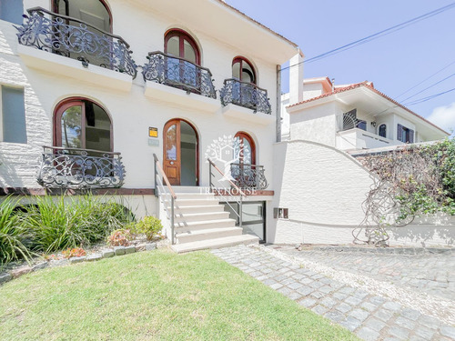 Alquiler Casa En Carrasco (ref: Tbr-3959)