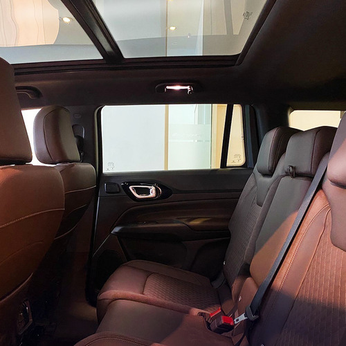 Imagen 7 de 15 de Jeep Commander Overland 4x4