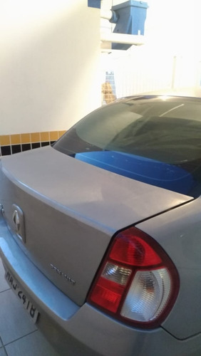 Renault Clio Sedan Privilege 1.0 16v . Hi Flex