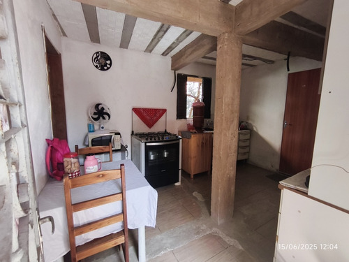 Casa 3 Cômodo Com Estrutura Para 7 Cômodos Com Garagem