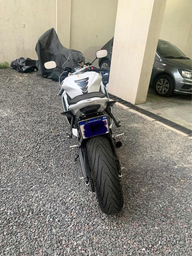 Yamaha R6