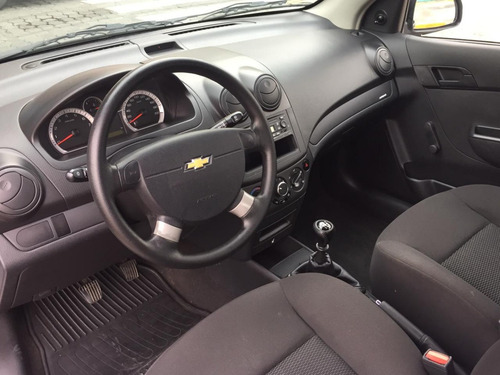 Imagen 10 de 15 de Chevrolet Aveo 2018