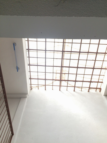 Edificio, Gran Calidad Constructiva, Precio Muy Atractivo, En El Mejor Corredor Comercial De La Zona