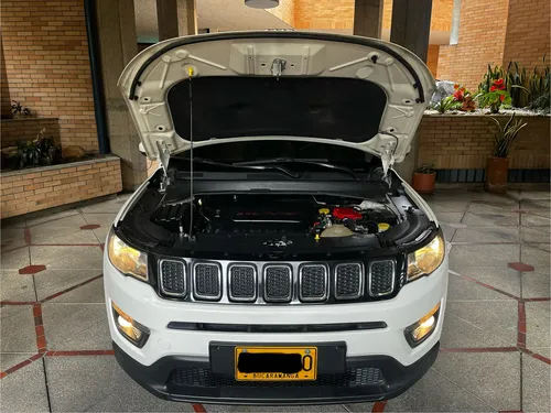 Jeep Compass 2.4 4X2 Longitude At