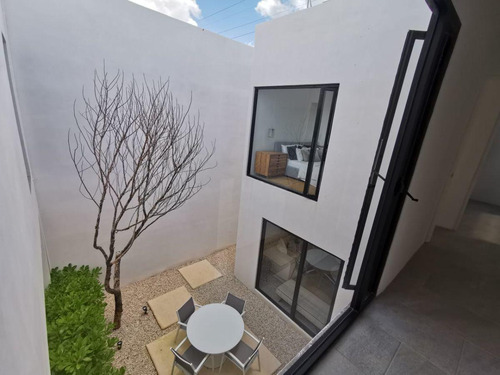 Casa En Venta Merida, Cholul En Privada, Modelo 220, A 4 Meses.
