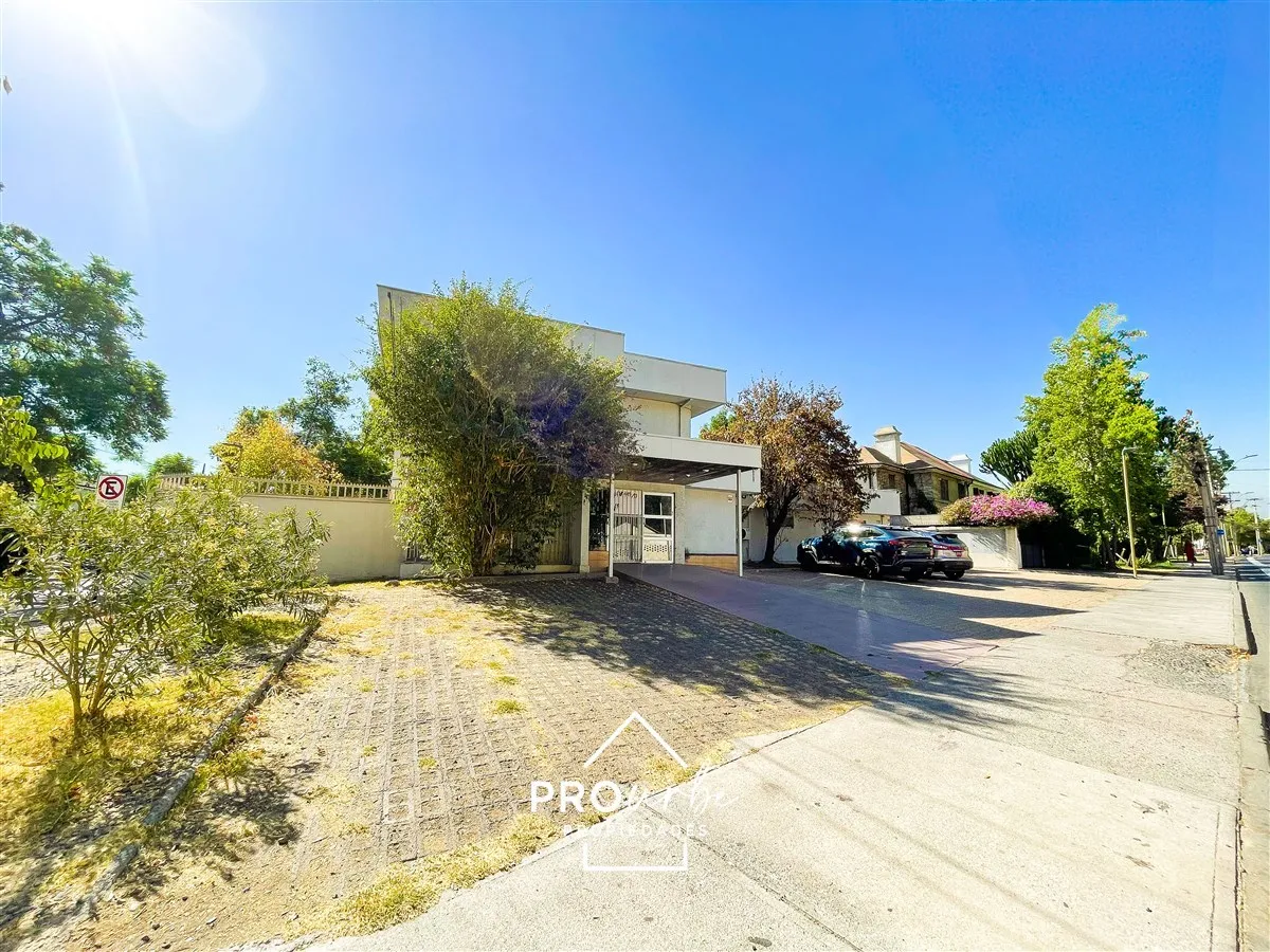 Imagen 5 de 30 de Casa En Arriendo De 14 Dorm. En Las Condes