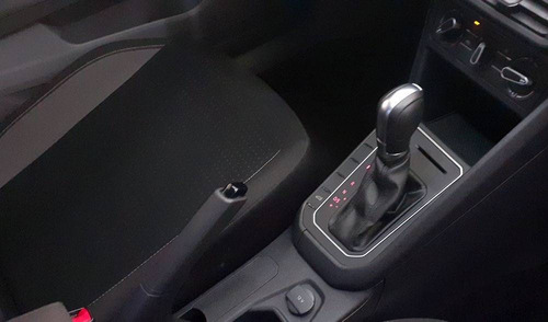 Volkswagen Polo 1.0 200 Tsi Comfortline Automático