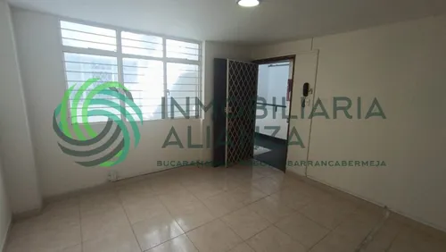 Oficina En Arriendo En Bolivar. Cod A14842