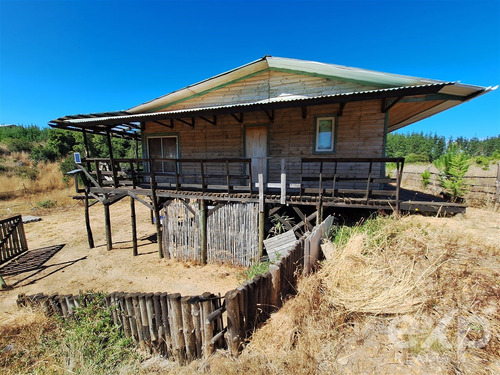 Casa En Venta De 2 Dorm. En Pichilemu